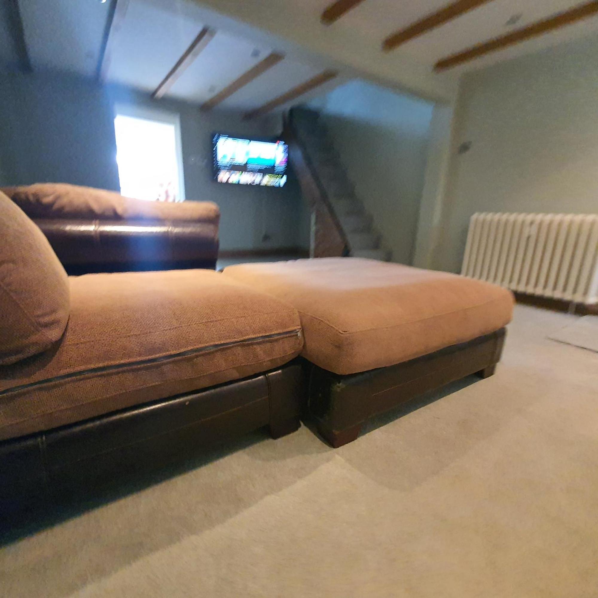 Beautiful And Cozy 2 Bedroom Apartment 빌러리케이 외부 사진